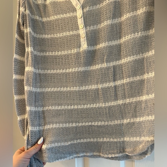 Aeropostale Juniors XL Shirt - Picture 4 of 8